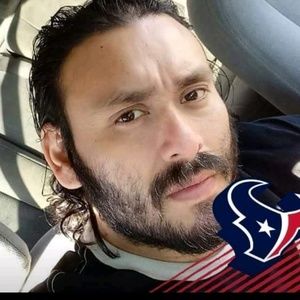 Meet your Posher, Luis